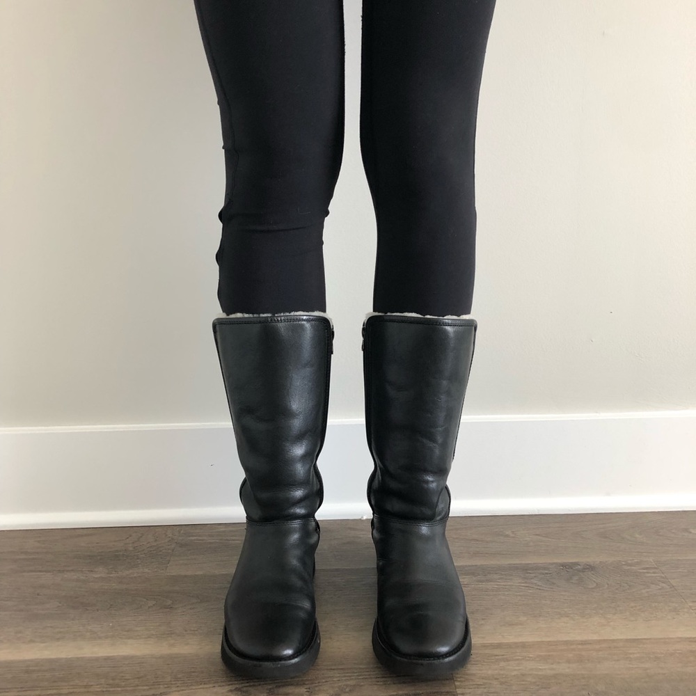 UGG Abree II Leather Mid-Calf Boots ( Like New)